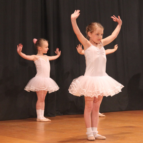 Primary school dance classes